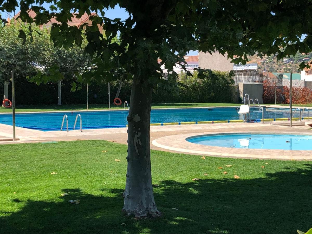 Casa Rural Los Olivos De Robledo De Chavela La Estacion المظهر الخارجي الصورة