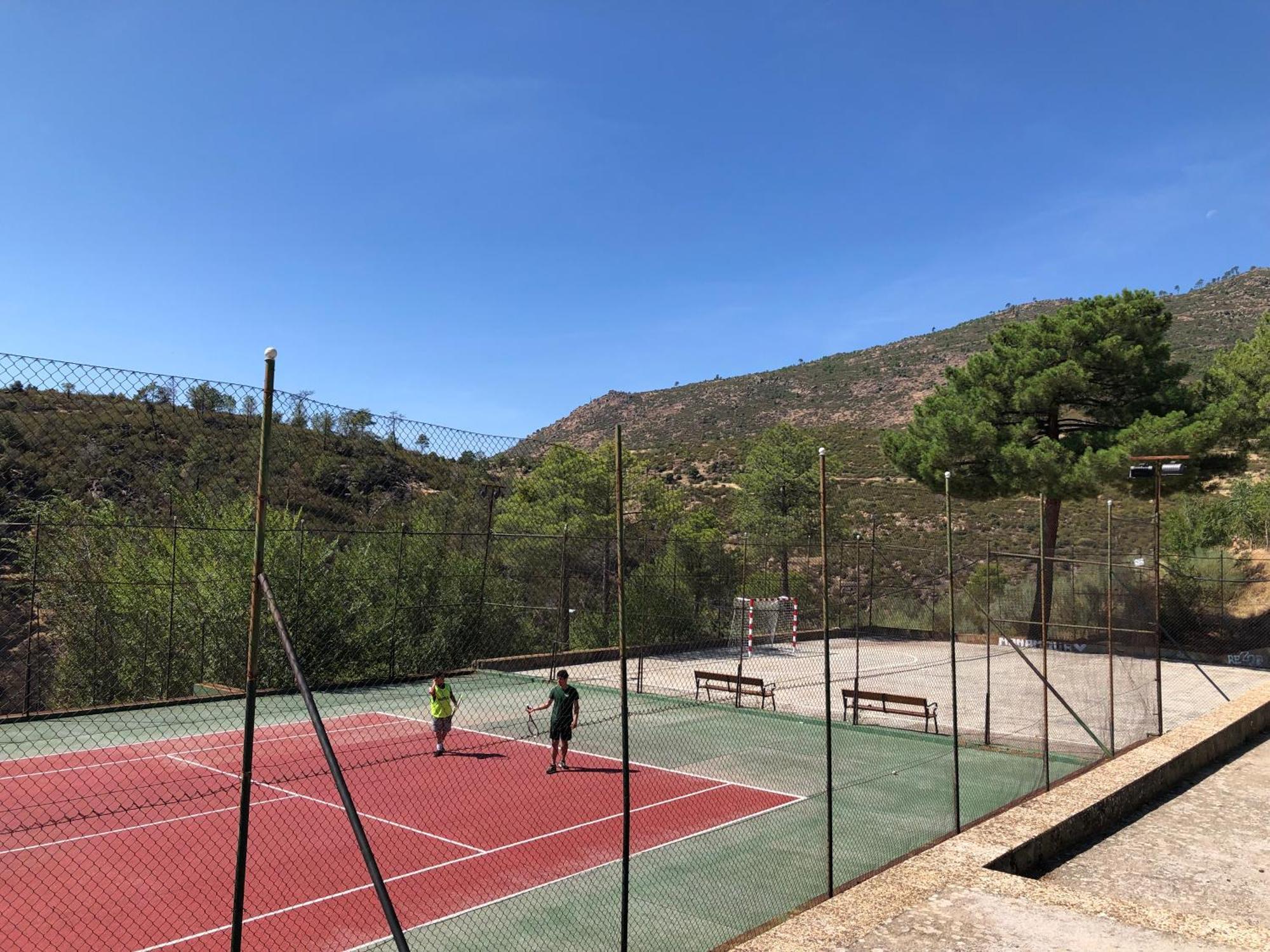 Casa Rural Los Olivos De Robledo De Chavela La Estacion المظهر الخارجي الصورة